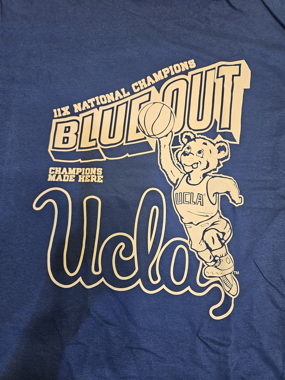 UCLA Basketball Champions Men's Short Sleeve Graphic Tee - Blue Size L